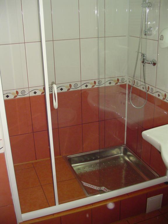 Hotel Europa Плоешти Номер фото